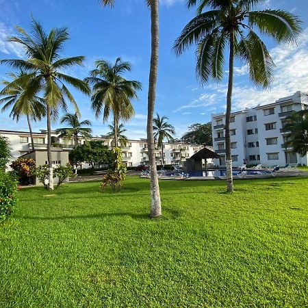 Hermoso Condominio Suites Las Palmas Con Alberca マンサニージョ エクステリア 写真