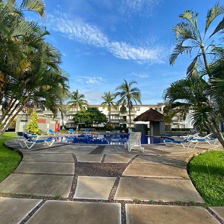 Hermoso Condominio Suites Las Palmas Con Alberca マンサニージョ エクステリア 写真