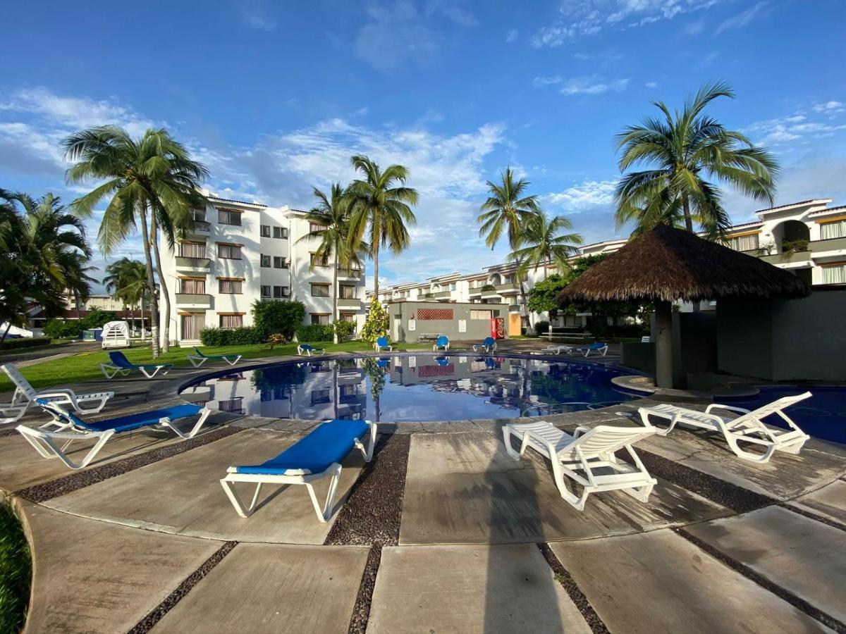 Hermoso Condominio Suites Las Palmas Con Alberca マンサニージョ エクステリア 写真