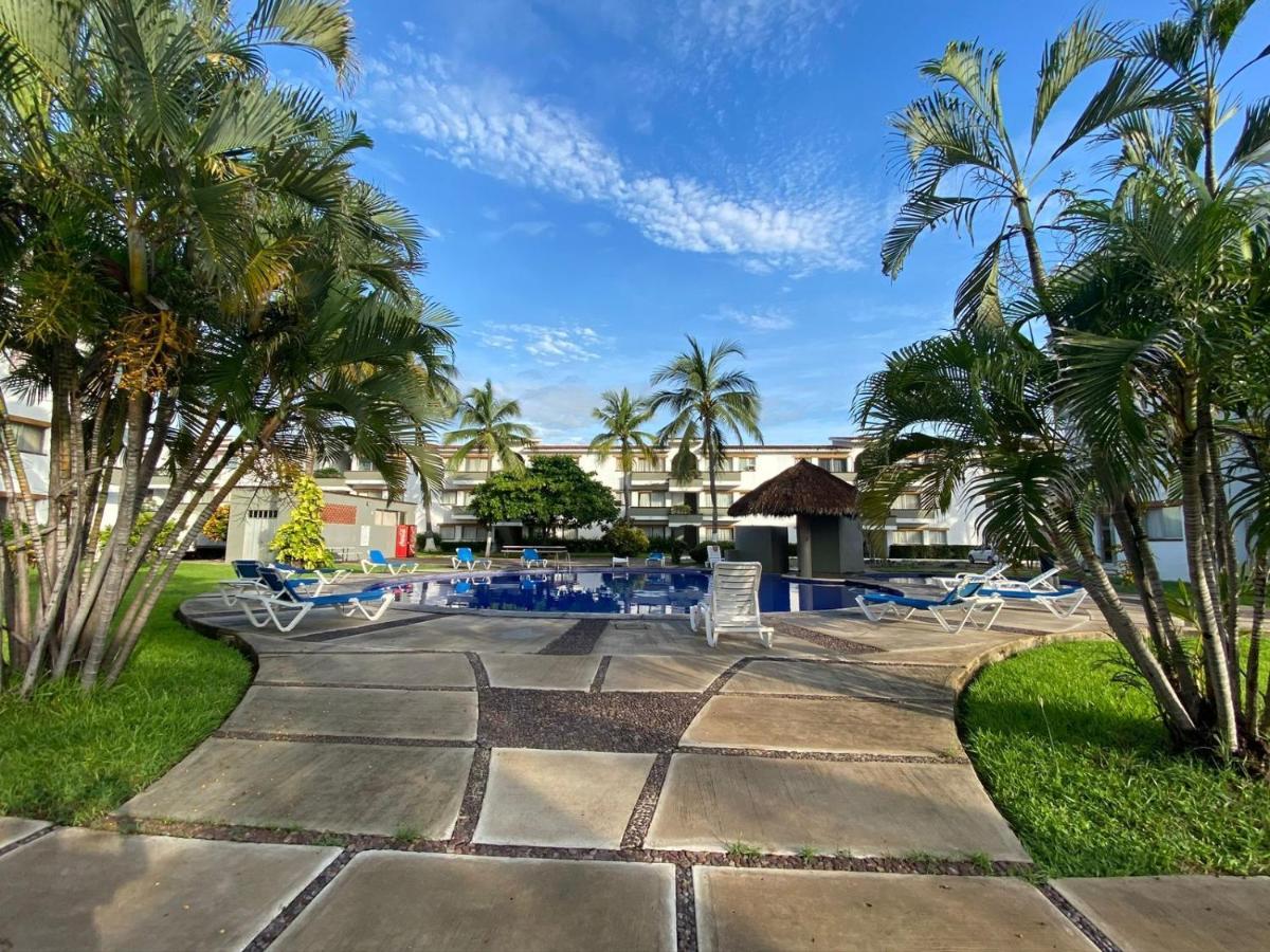 Hermoso Condominio Suites Las Palmas Con Alberca マンサニージョ エクステリア 写真