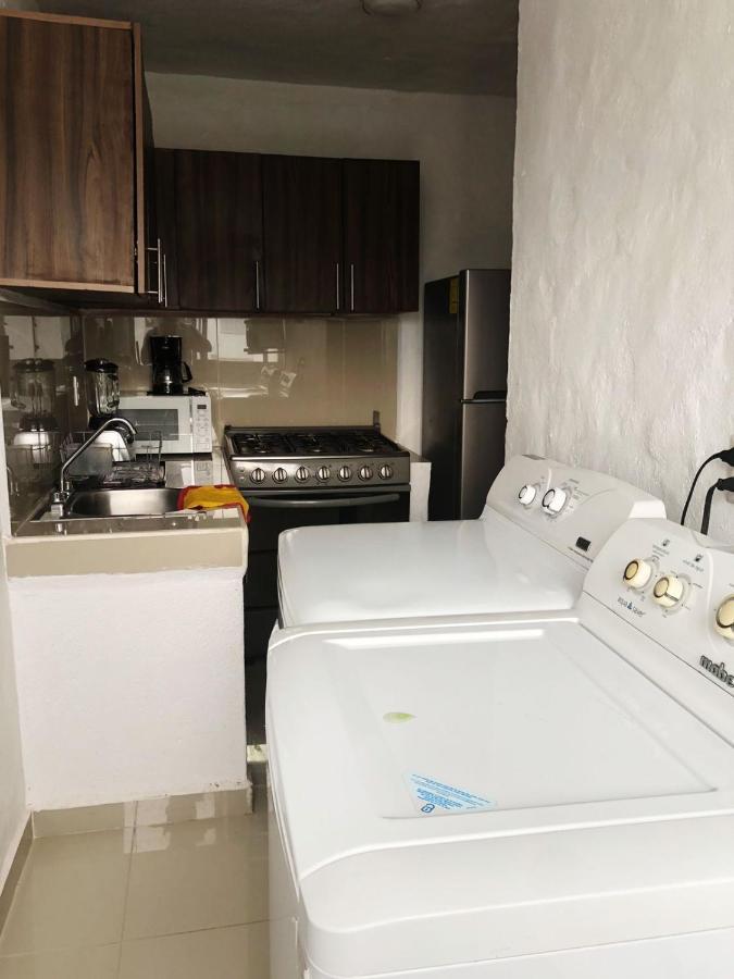 Hermoso Condominio Suites Las Palmas Con Alberca マンサニージョ エクステリア 写真